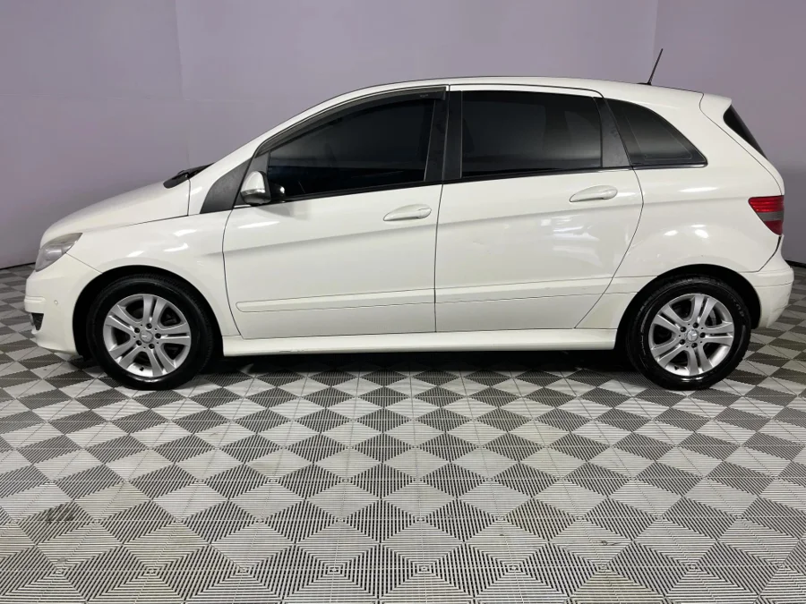 Used 2011 Mercedes-Benz B-Class B180 auto - WeBuyCars Durban