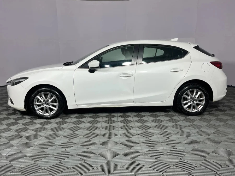 Used 2018 Mazda Mazda3 hatch 1.6 Dynamic - WeBuyCars Rustenburg
