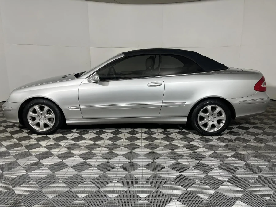Used 2004 Mercedes-Benz CLK CLK320 cabriolet Elegance - WeBuyCars Germiston