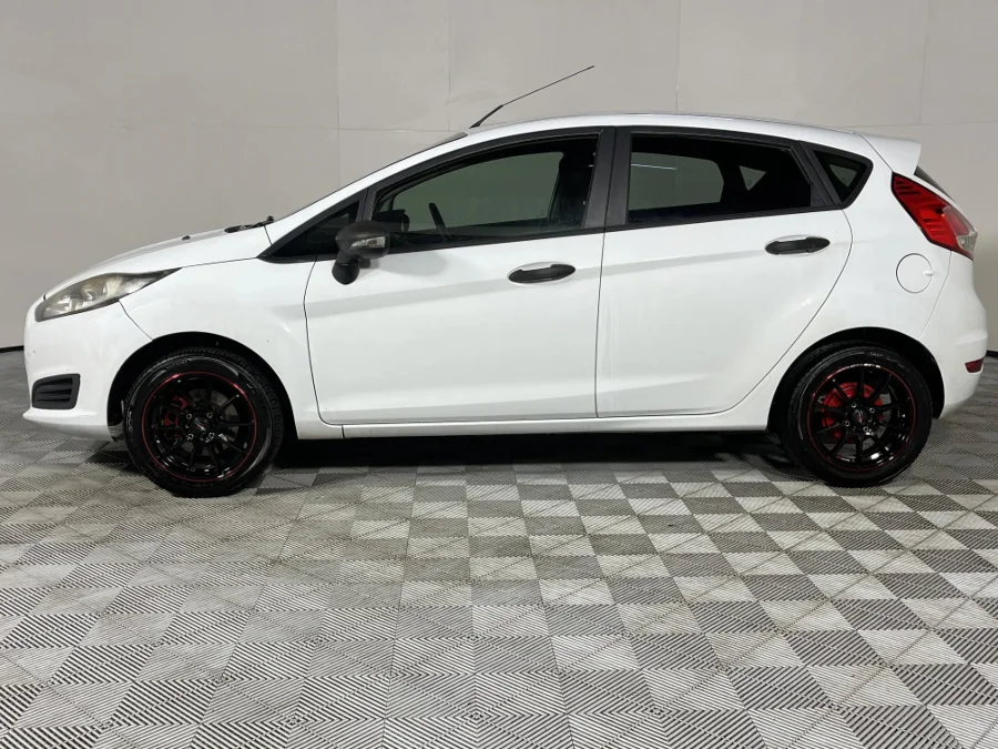 Used 2014 Ford Fiesta 5-door 1.4 Ambiente - WeBuyCars Montana