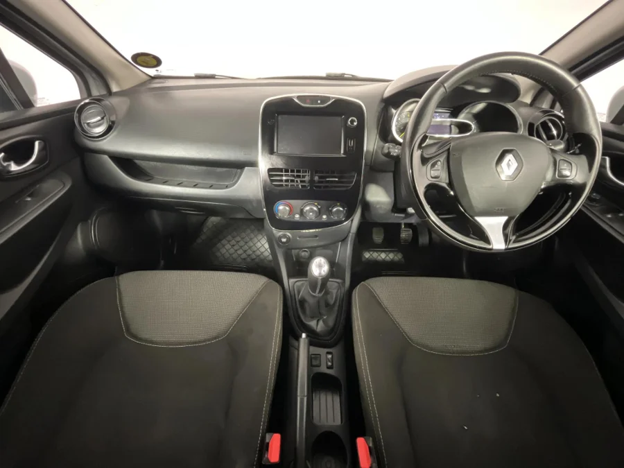 Used 2013 Renault Clio 66kW turbo Expression - WeBuyCars Lansdowne