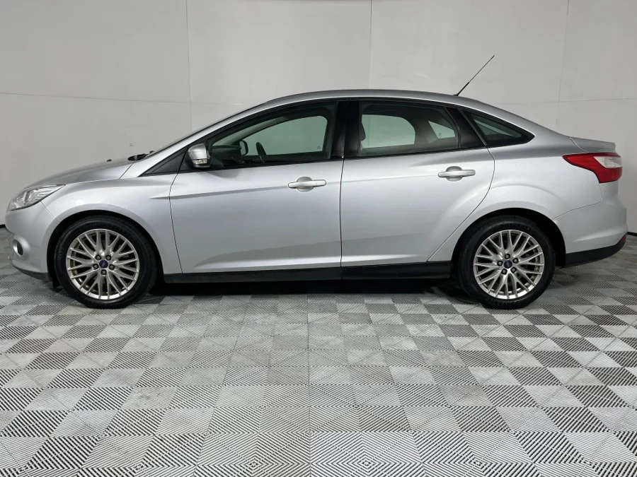 Used 2012 Ford Focus sedan 2.0 Trend auto - WeBuyCars Montana