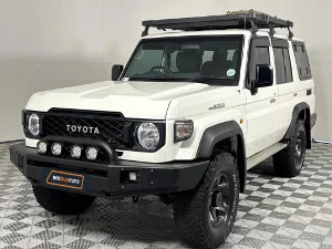 Used 2025 Toyota Land Cruiser 76 2.8GD-6 station wagon LX manual