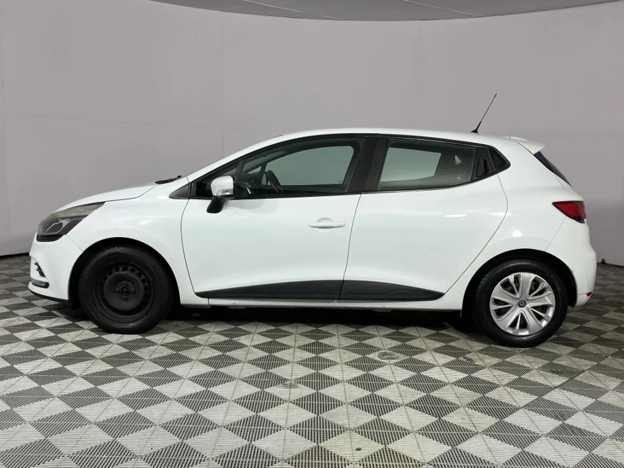 Used 2017 Renault Clio 66kW turbo Authentique - WeBuyCars Brackenfell Cape Town