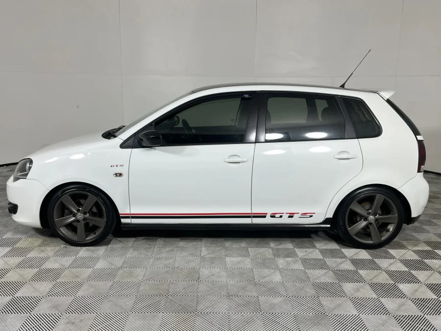 Used 2017 Volkswagen Polo Vivo hatch 1.4 Conceptline - WeBuyCars Germiston