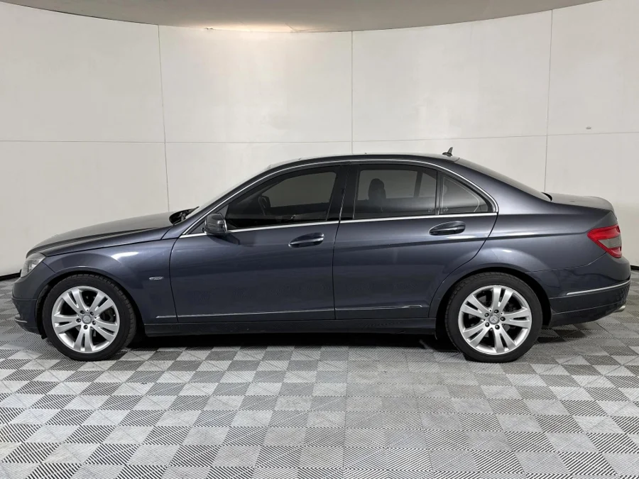 Used 2011 Mercedes-Benz C-Class C200CGI Avantgarde Touchshift - WeBuyCars Midstream
