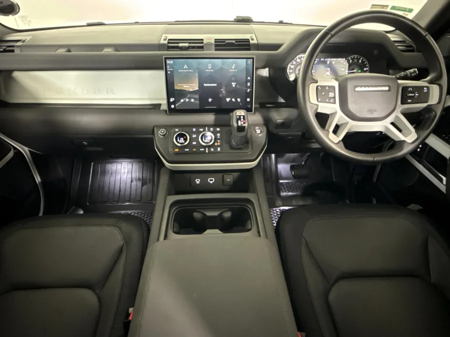 Used 2024 Land Rover Defender 110 D300 X-Dynamic HSE - WeBuyCars Midstream