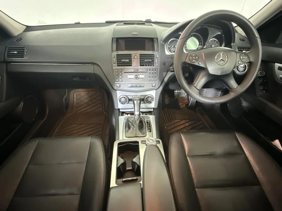 Used 2011 Mercedes-Benz C-Class C200CGI Avantgarde Touchshift - WeBuyCars Midstream