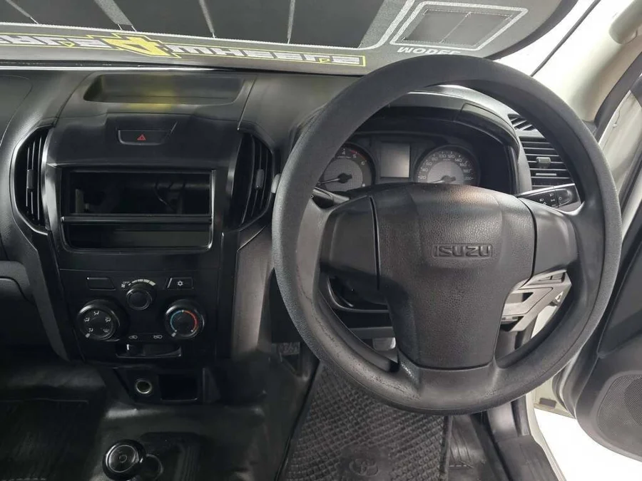 Used 2019 Isuzu D-Max 250 Fleetside - Deals 4 Wheels