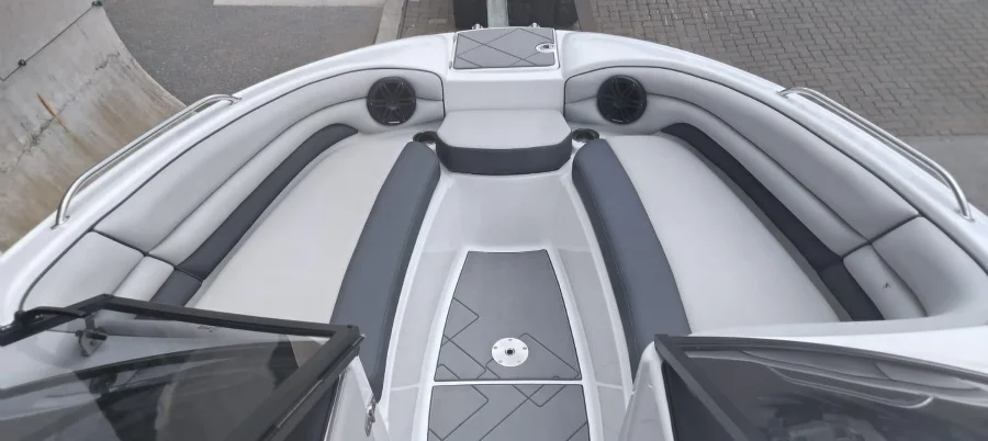 New 2026 Odyssey 720 Inboard w/ 6.2L Mercruiser 350Hp V8 Inboard Motor Order Now!! - Linex Sandton  Boats