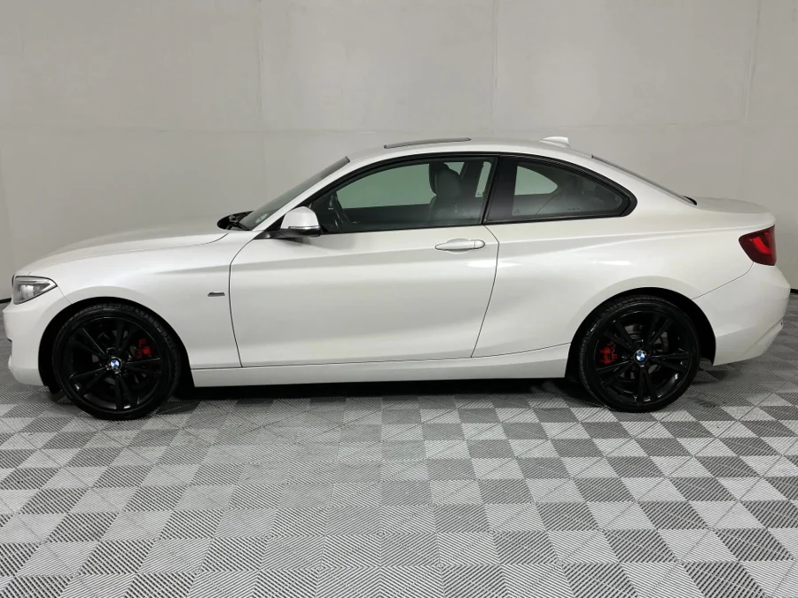 Used 2017 BMW 2 Series 220i coupe Sport Line - WeBuyCars The Dome