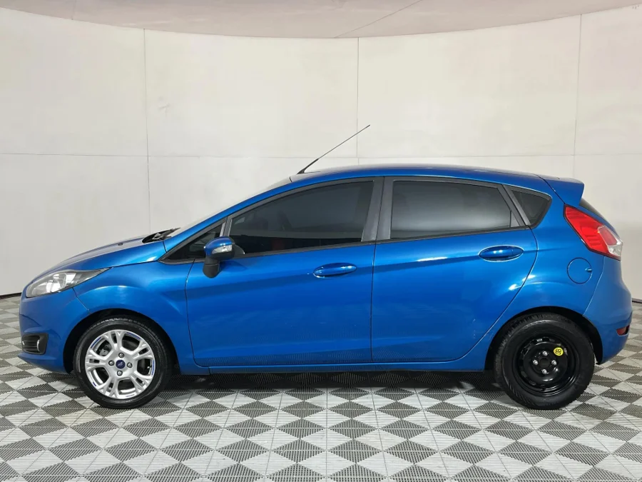 Used 2015 Ford Fiesta 5-door 1.0T Ambiente auto - WeBuyCars JHB South