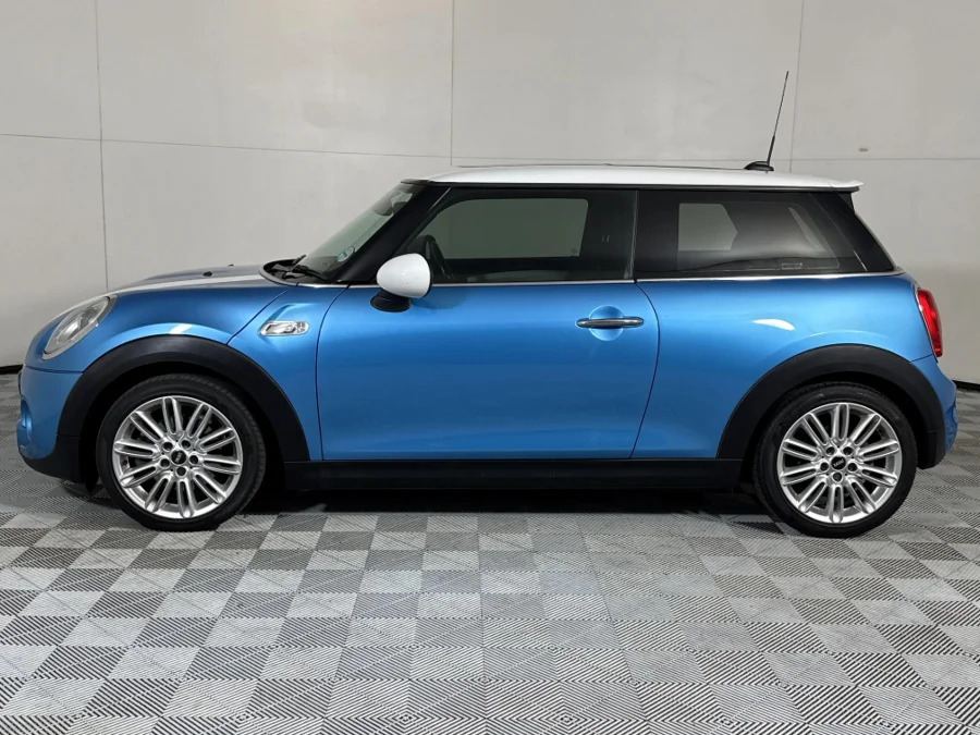 Used 2016 MINI Hatch Cooper S Hatch 3-door Seven 7 - WeBuyCars Midstream