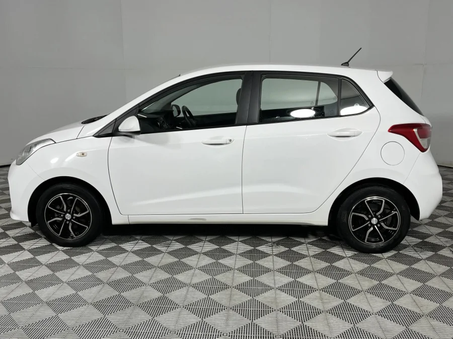 Used 2020 Hyundai Grand i10 1.0 Motion - WeBuyCars Richmond
