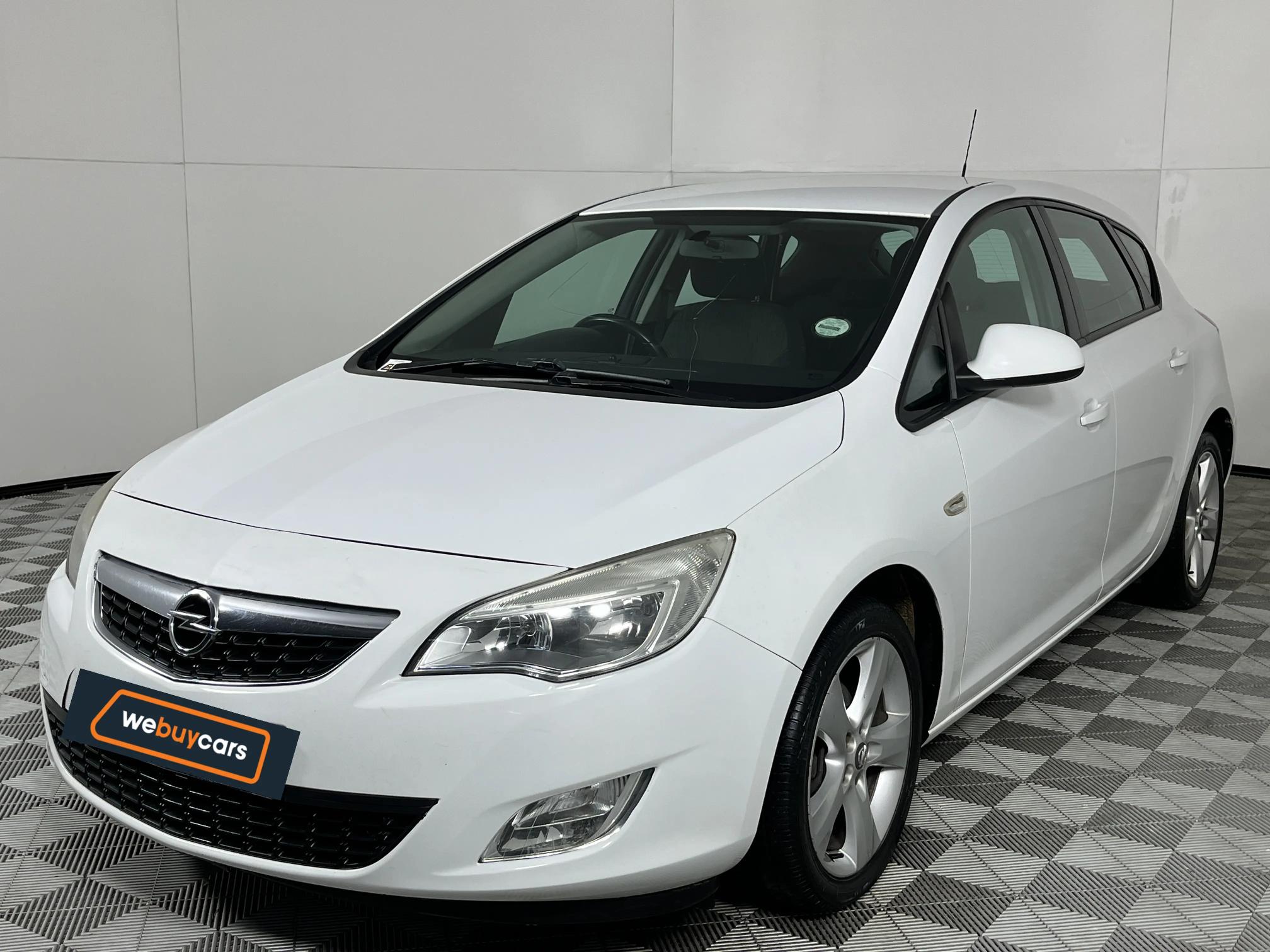 Used 2011 Opel Astra hatch 1.4 Turbo Enjoy
