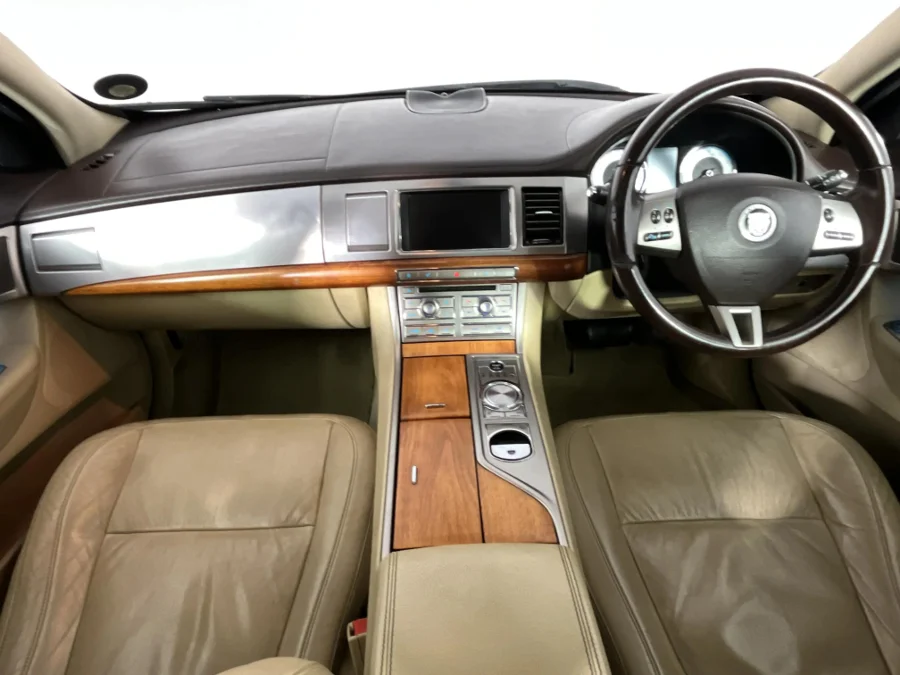 Used 2009 Jaguar XF 3.0 Luxury - WeBuyCars Brackenfell Cape Town