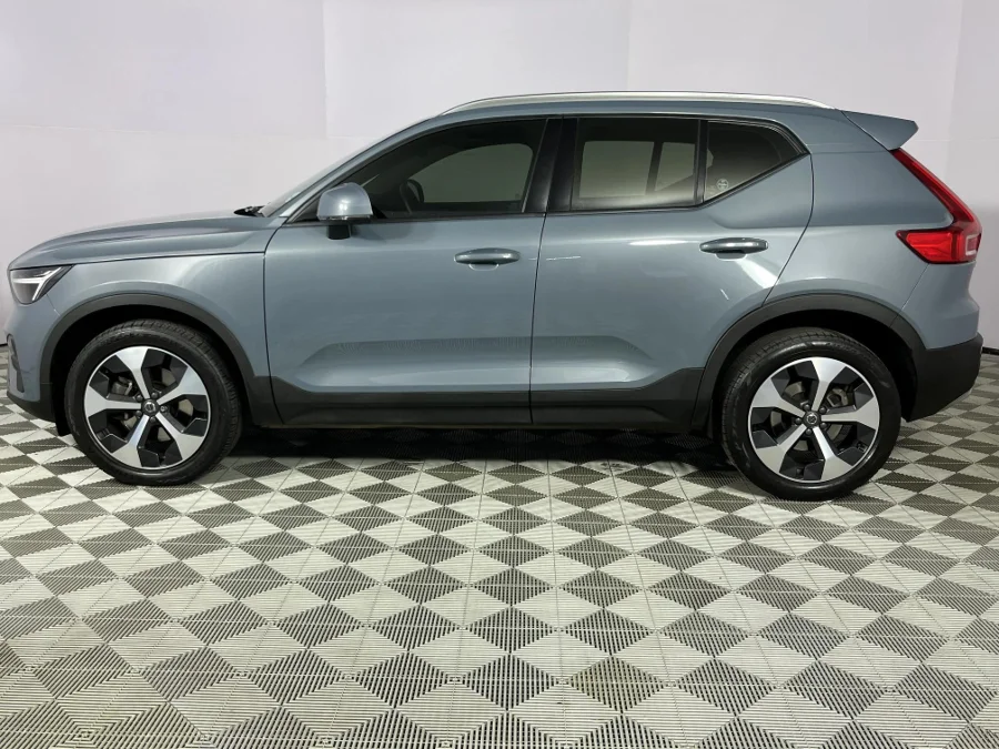 Used 2023 Volvo XC40 B4 Essential - WeBuyCars Silverlakes