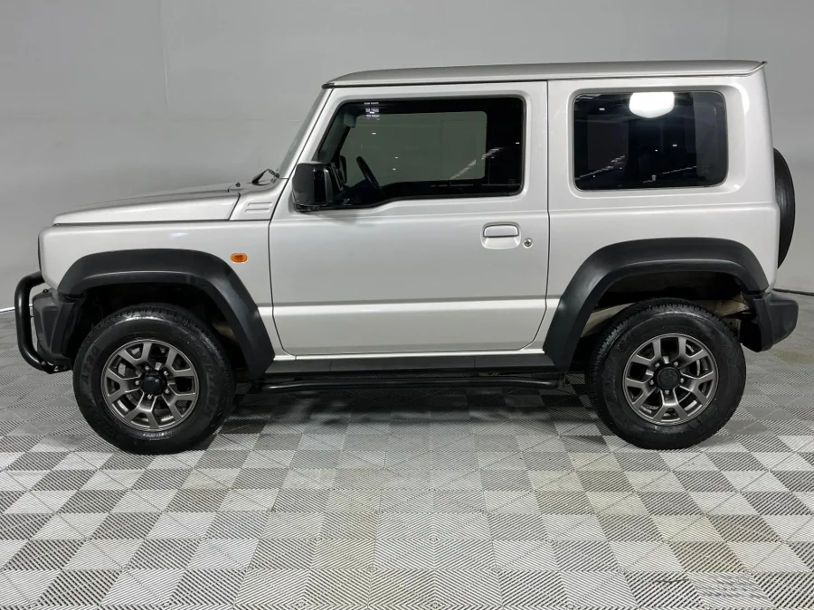 Used 2022 Suzuki Jimny 1.5 GLX AllGrip 3-door auto - WeBuyCars Silverlakes