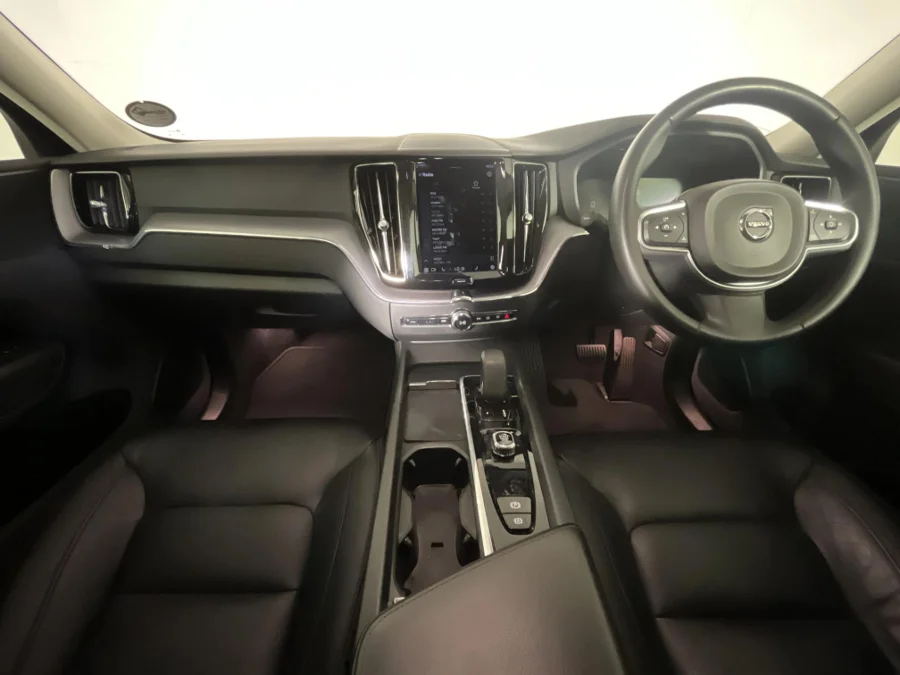 Used 2022 Volvo XC60 B5 Momentum - WeBuyCars Germiston