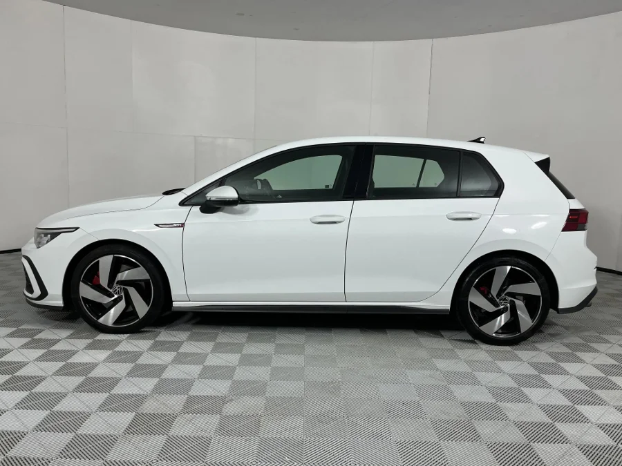 Used 2024 Volkswagen Golf GTI - WeBuyCars Midstream