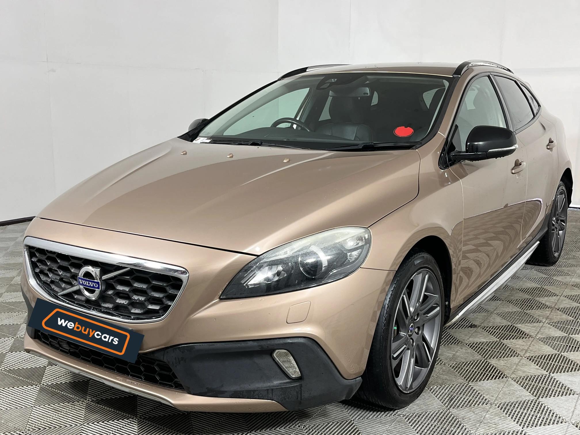 Used 2014 Volvo V40 Cross Country D4 Excel