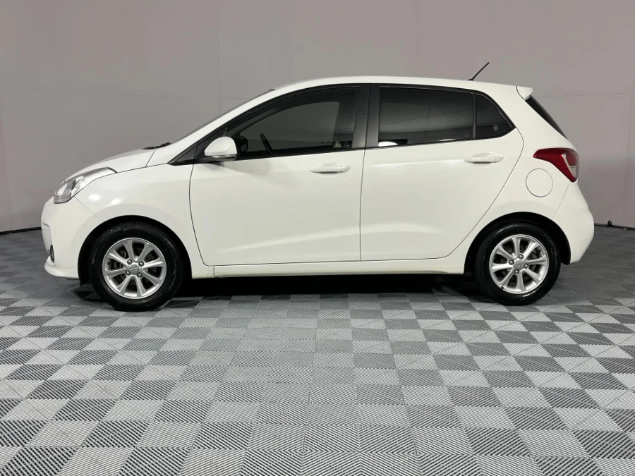 Used 2018 Hyundai Grand i10 1.2 Fluid - WeBuyCars Brackenfell Cape Town