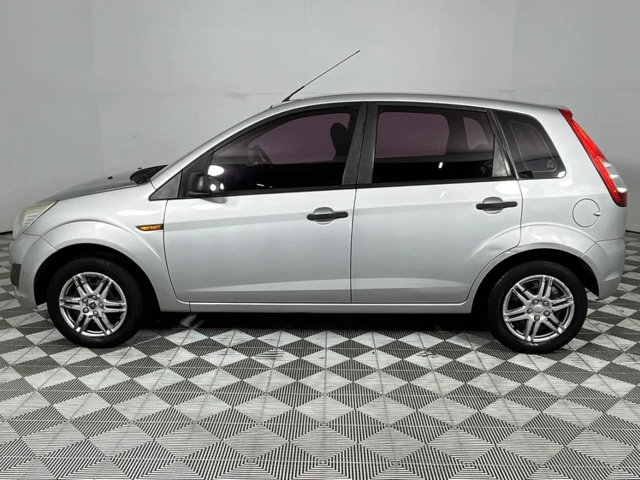 Used 2013 Ford Figo 1.4 Ambiente - WeBuyCars Lansdowne