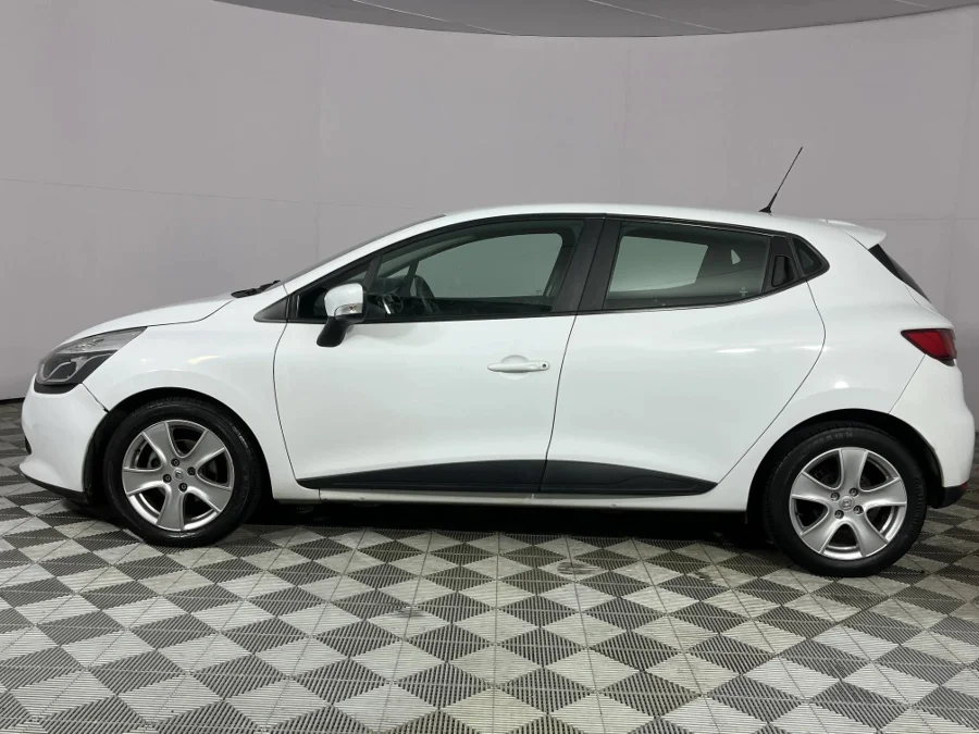 Used 2016 Renault Clio 88kW turbo Expression auto - WeBuyCars Lansdowne