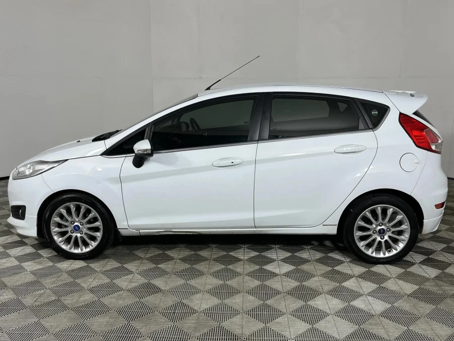 Used 2013 Ford Fiesta 5-door 1.0T Titanium - WeBuyCars George