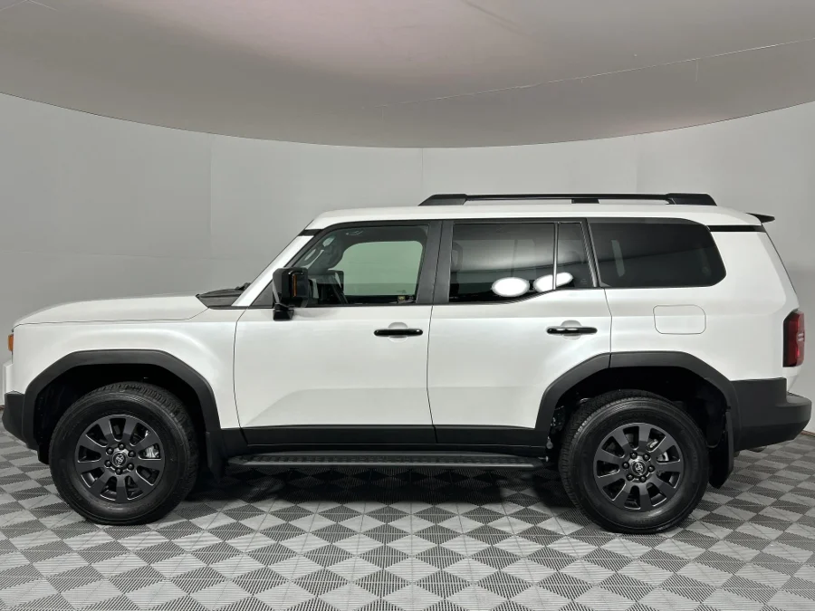 Used 2025 Toyota Land Cruiser Prado 2.8GD VX-R - WeBuyCars Richmond