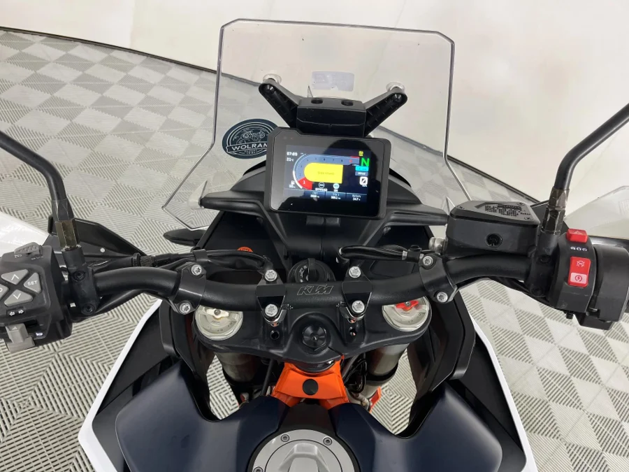 Used 2025 KTM Adventure 890 Adventure R - WeBuyCars Gqeberha