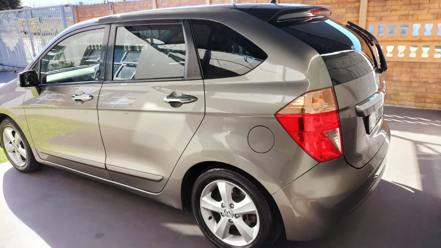 Used 2008 Honda FR-V 1.8 - Private Seller Used 2008 Honda FR-V 1.8 - Private Seller