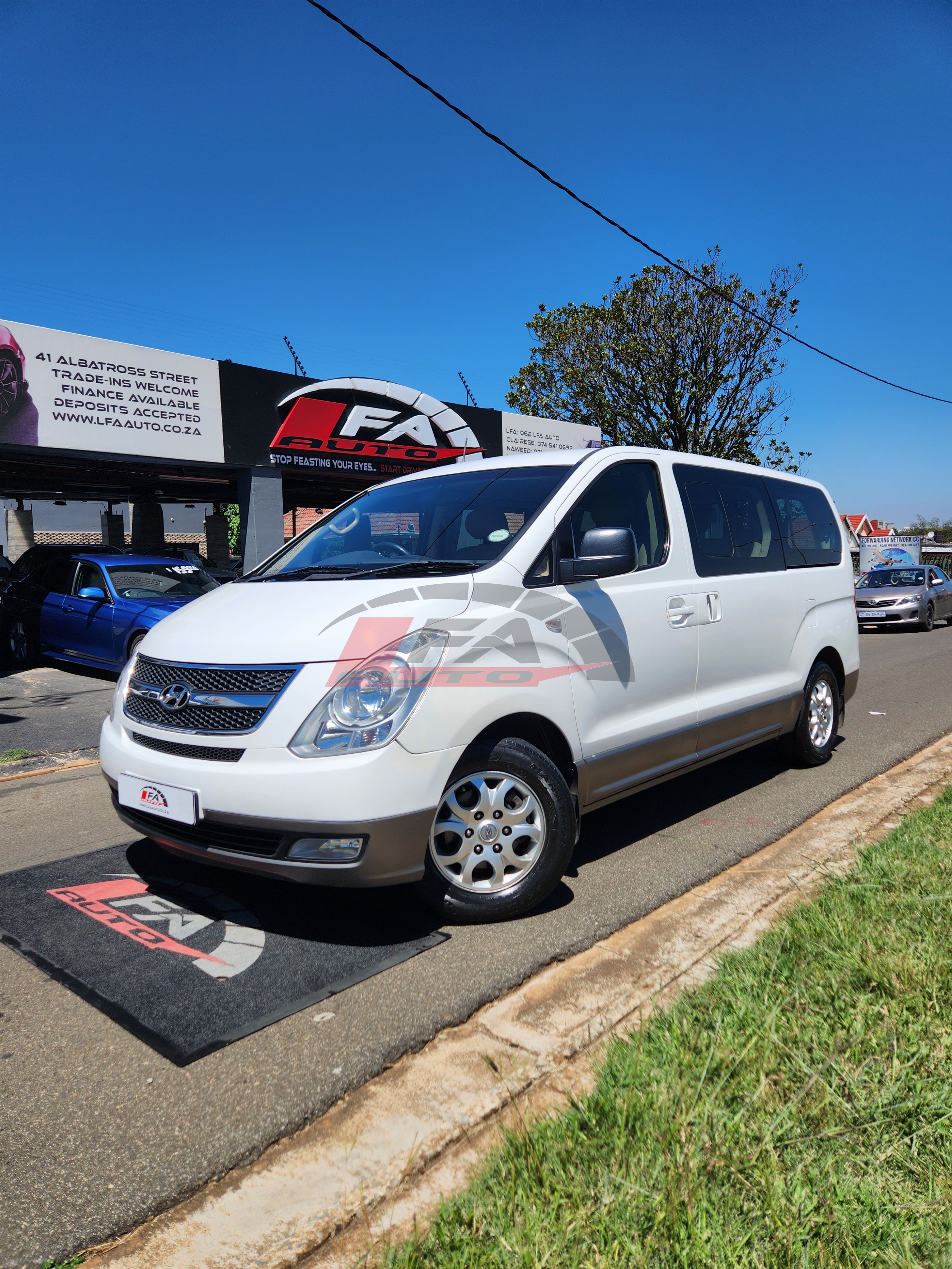 Used 2012 Hyundai H-1 2.5VGTi bus GLS