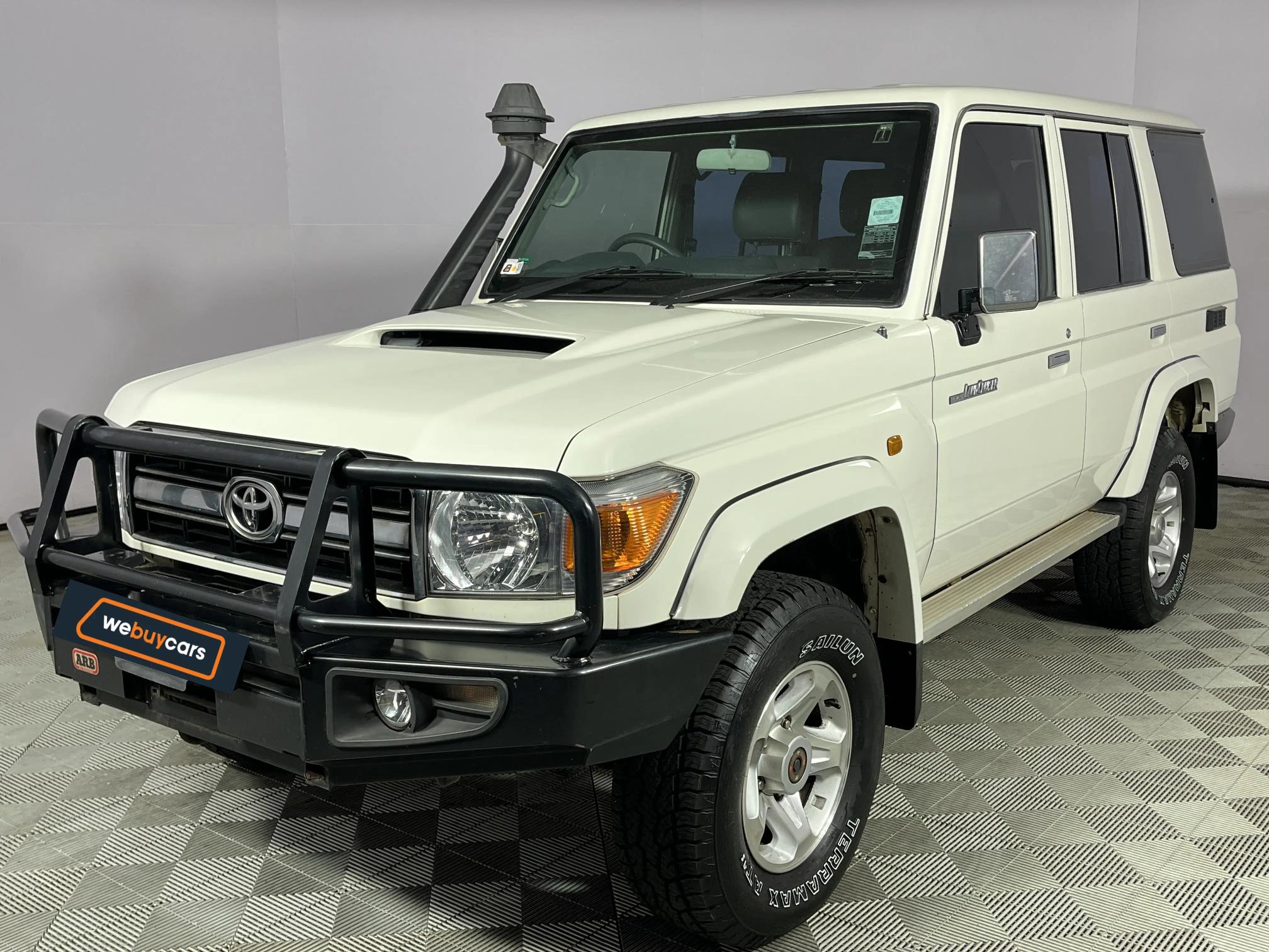 Used 2022 Toyota Land Cruiser 76 4.5D-4D V8 station wagon LX