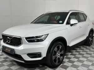 Used 2020 Volvo XC40 T3 Momentum