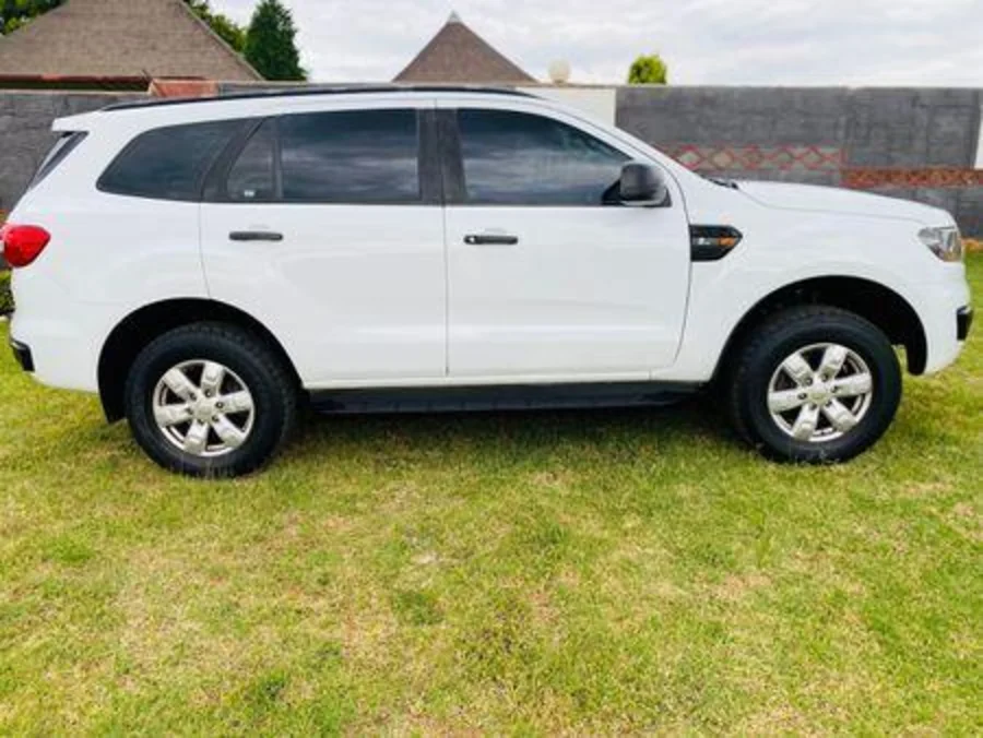 Used 2018 Ford Everest 2.2TDCi XLS auto - We Buy and Sell Taxis