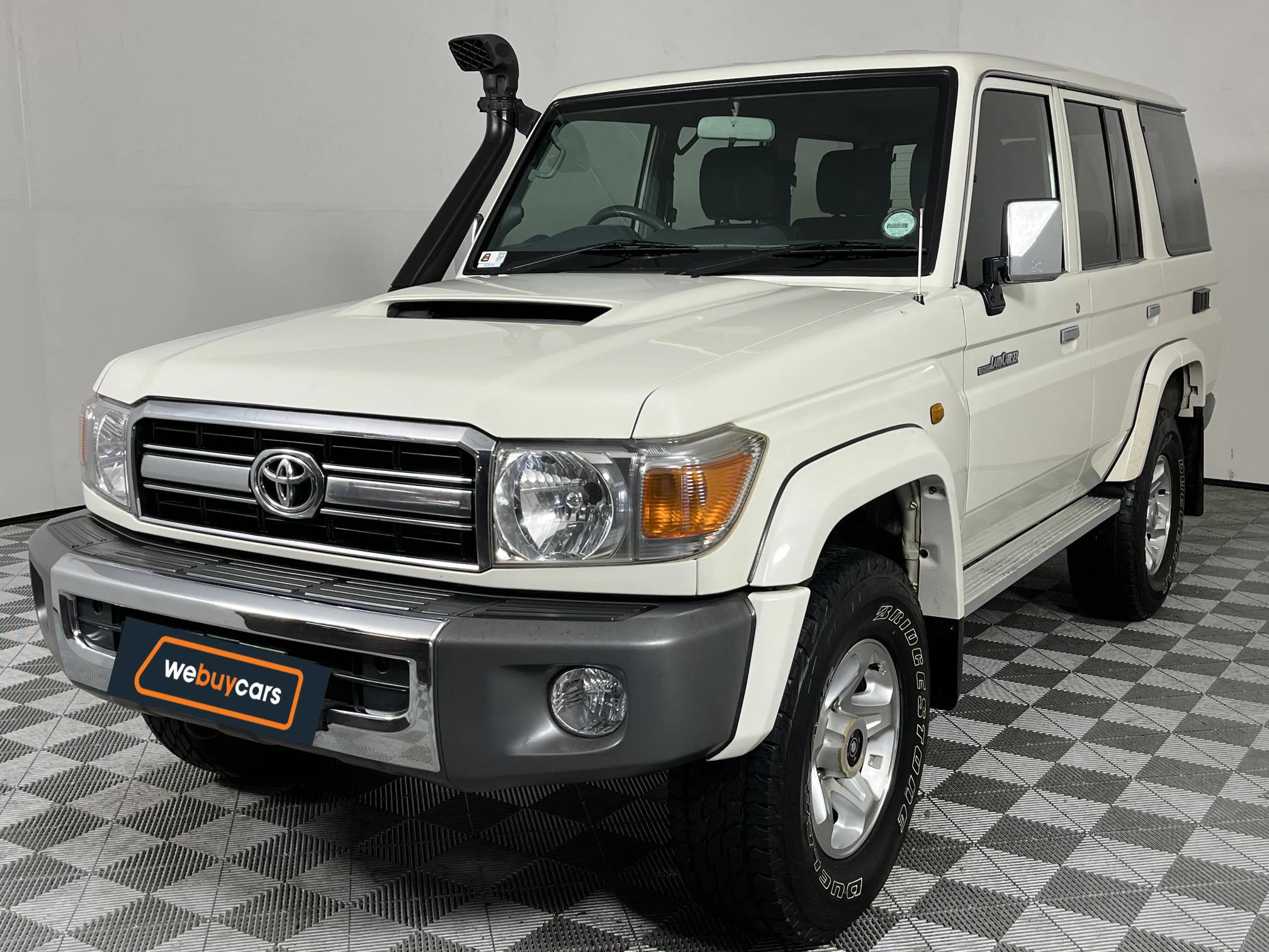 Used 2015 Toyota Land Cruiser 76 4.5D-4D V8 station wagon LX