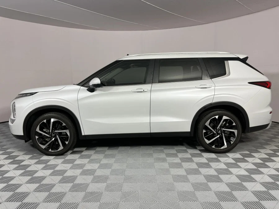 Used 2024 Mitsubishi Outlander 2.5 Exceed - WeBuyCars Brackenfell Cape Town