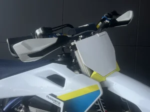 Thumbnail 9