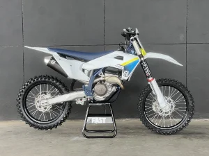 HUSQVARNA FC 250 HUSQVARNA FC 250