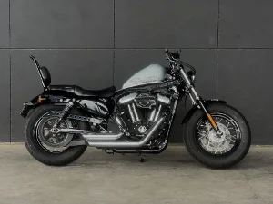 HARLEY DAVIDSON SPORTSTER FORTY-EIGHT HARLEY DAVIDSON SPORTSTER FORTY-EIGHT