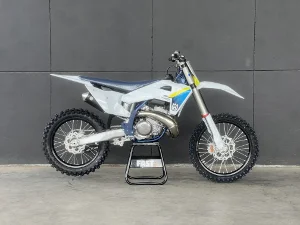 HUSQVARNA TC 300 HUSQVARNA TC 300