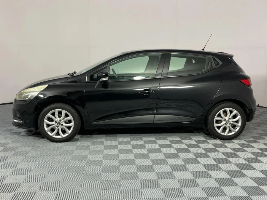 Used 2017 Renault Clio 88kW turbo Expression auto - WeBuyCars Richmond