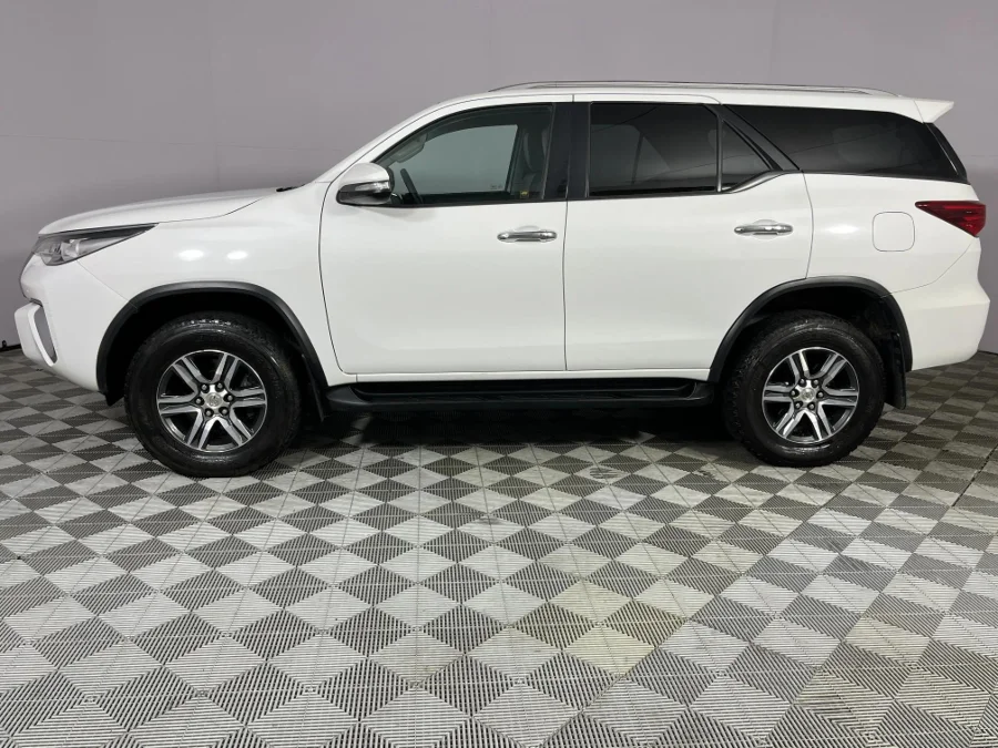 Used 2017 Toyota Fortuner 2.4GD-6 auto - WeBuyCars Lansdowne