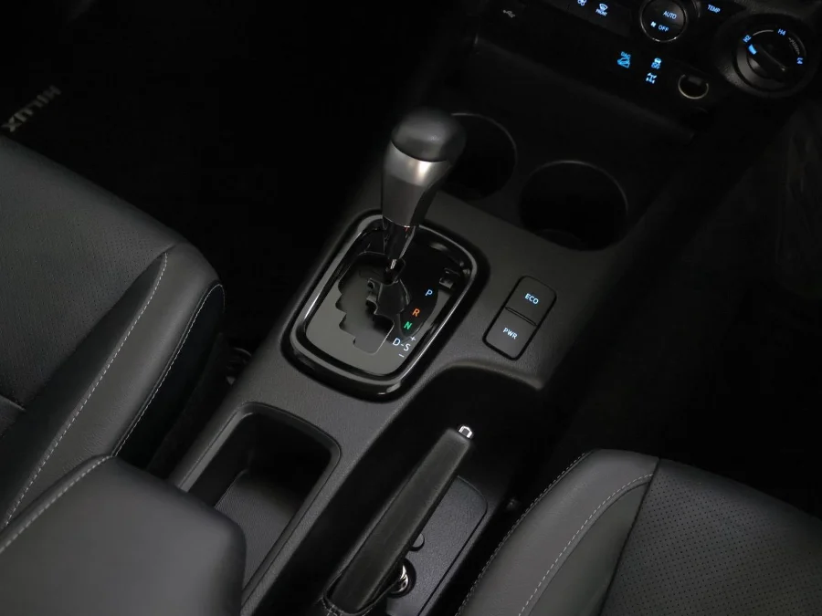 Used 2024 Toyota Hilux 2.8GD-6 double cab 4x4 Raider auto - SMG Toyota Cresta