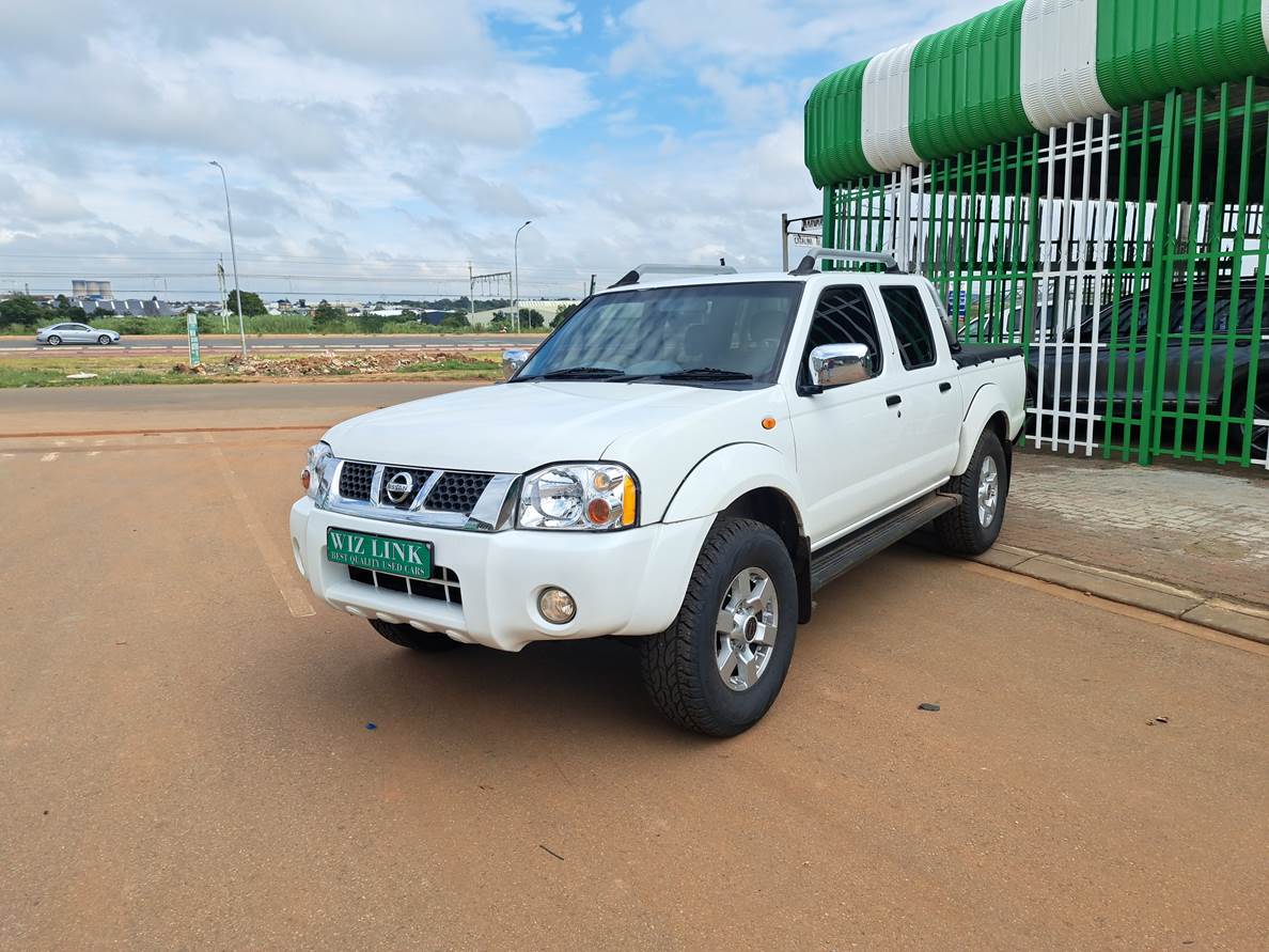 Used 2019 Nissan NP300 Hardbody 2.4 double cab 4x4