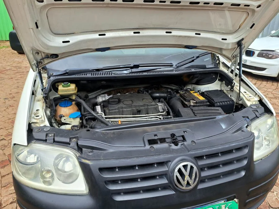 Used 2010 Volkswagen Caddy 2.0TDI panel van - Wiz Link