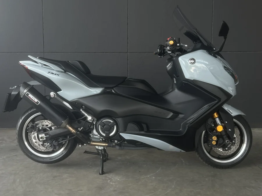 YAMAHA T-MAX 560 - FAST KTM YAMAHA T-MAX 560 - FAST KTM