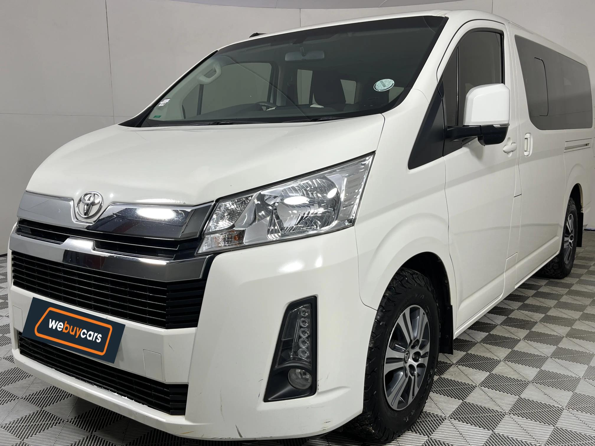 Used 2022 Toyota Quantum 2.8 LWB bus 11-seater GL
