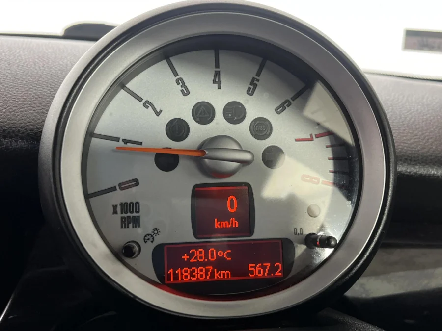 Used 2010 MINI Hatch John Cooper Works - WeBuyCars Lansdowne